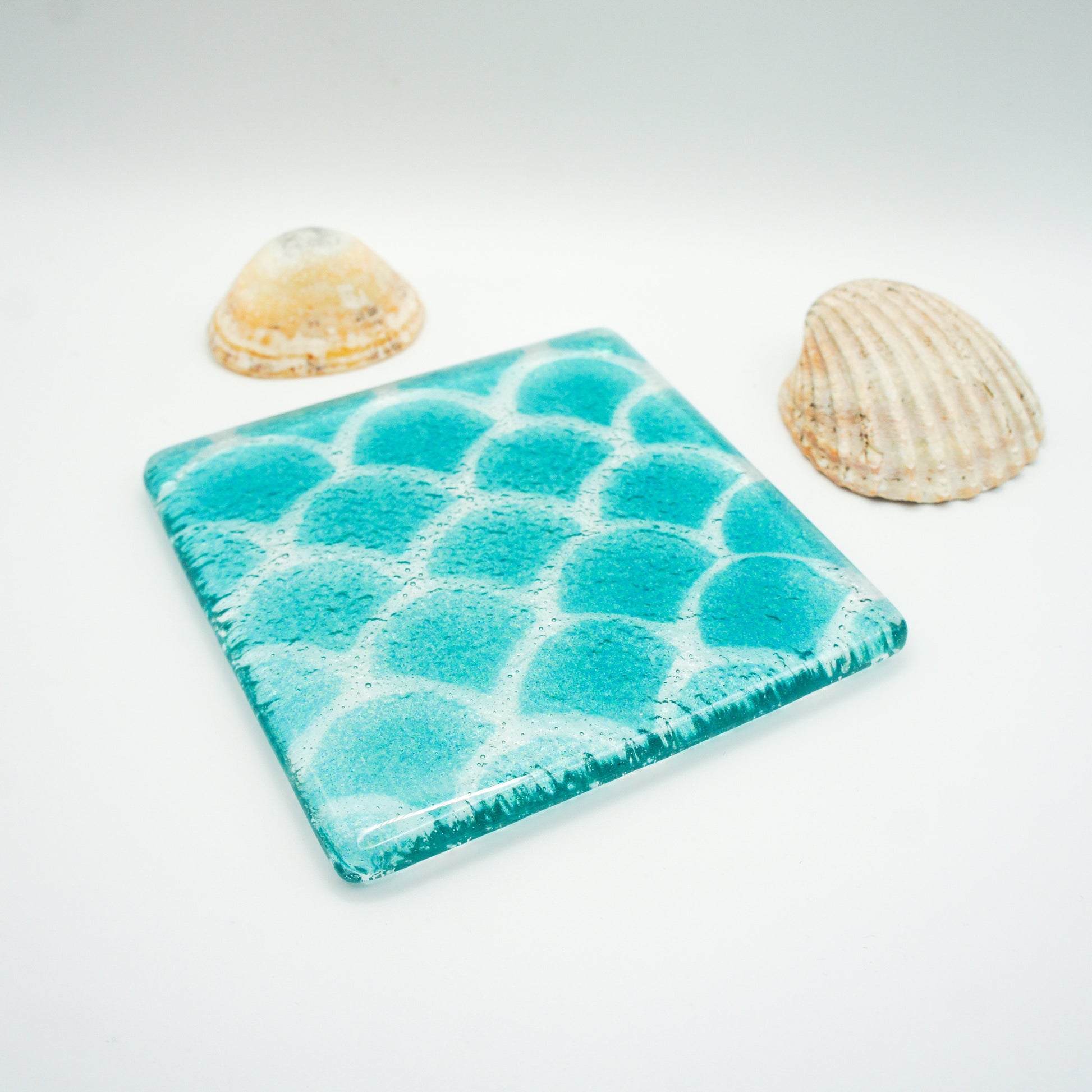 set of 2 Fishscale Fused Glass Coasters, coaster with japanese pattern 10cm(4"), house warming gifts, tile coaster, handmade, mothers day