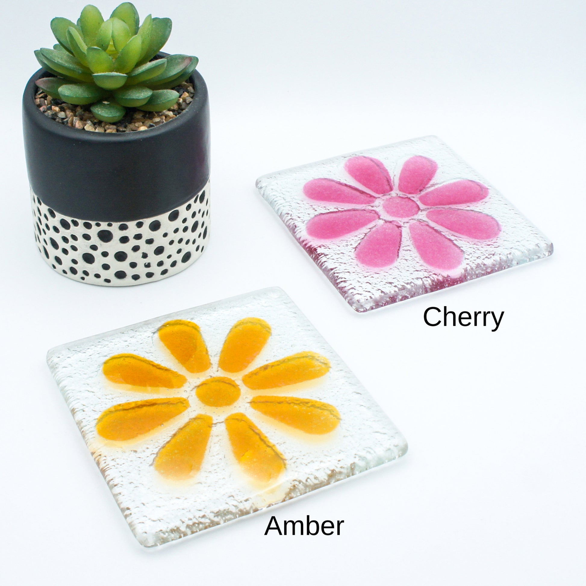 4 Daisy Coasters 10x10cm(4x4"), Choose colours, fused glass flower coasters, sea glass daisy coasters, matt adkins
